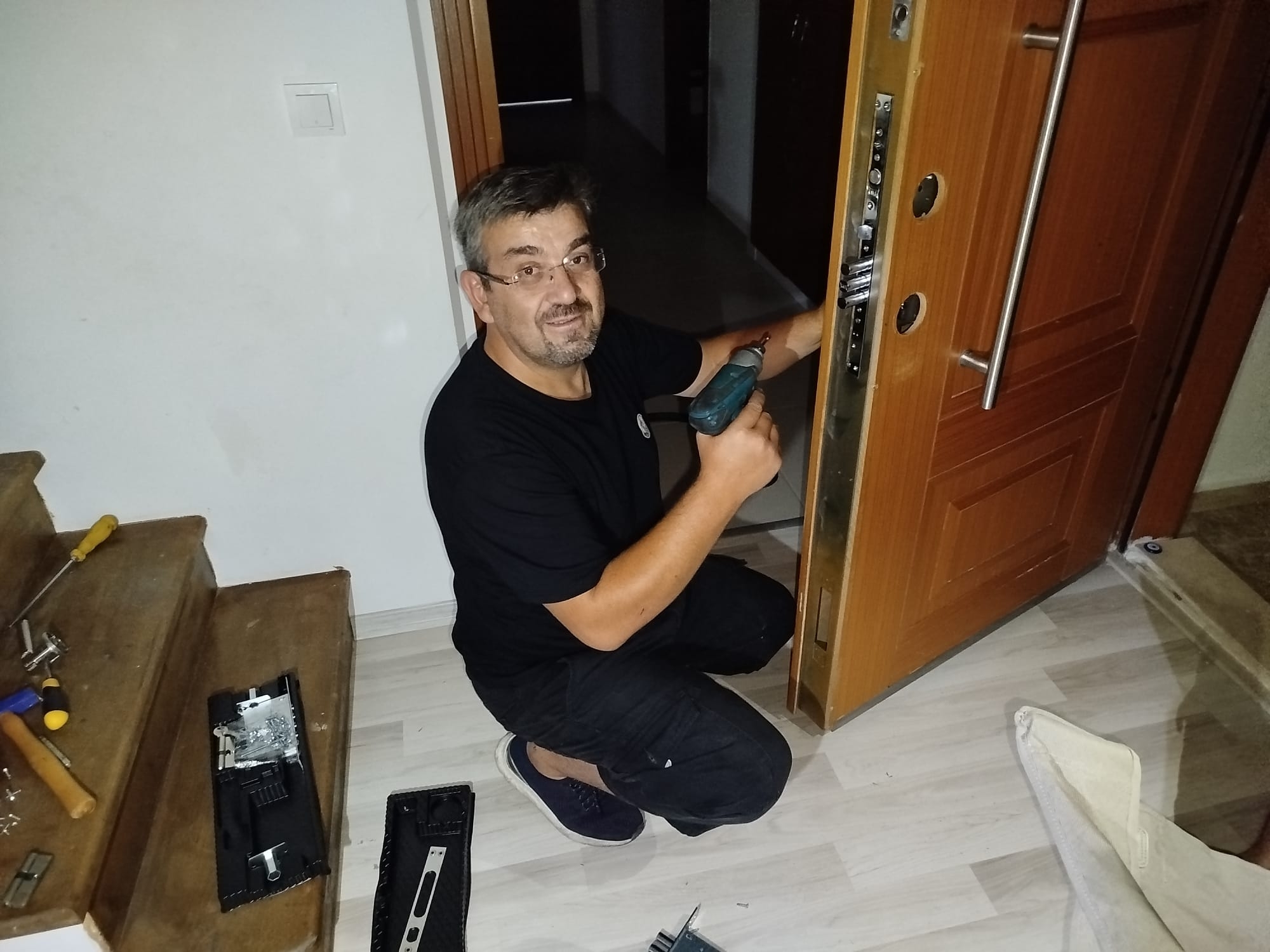 Postane Mahallesi Ev ve Ofis Kapı Açma